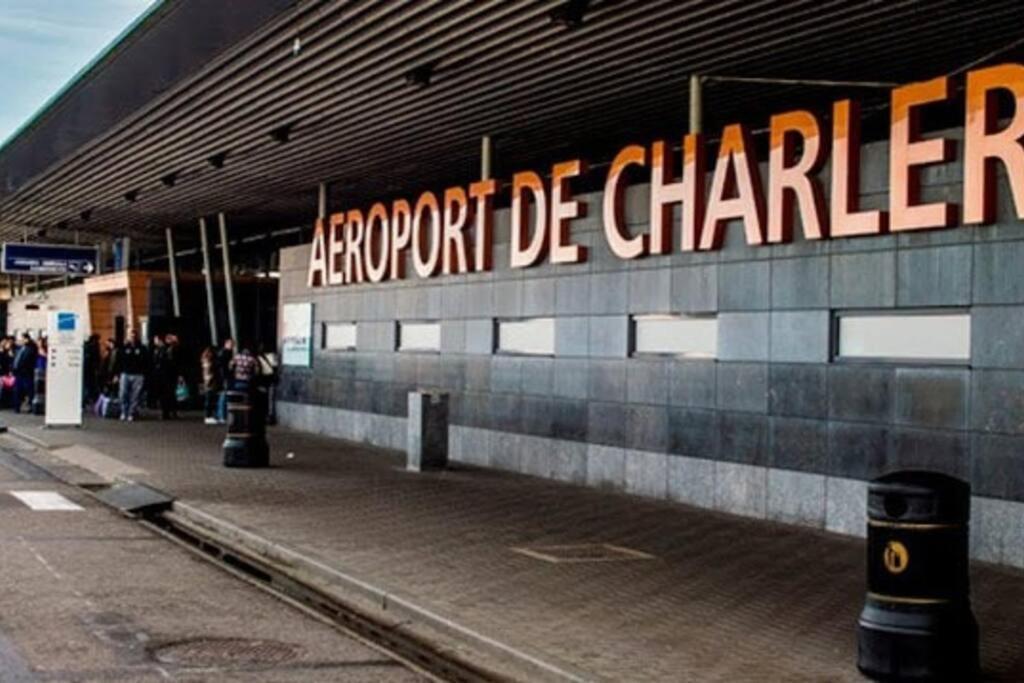 Station 173 C Bruxelles-Charleroi-Airport Apartman Kültér fotó